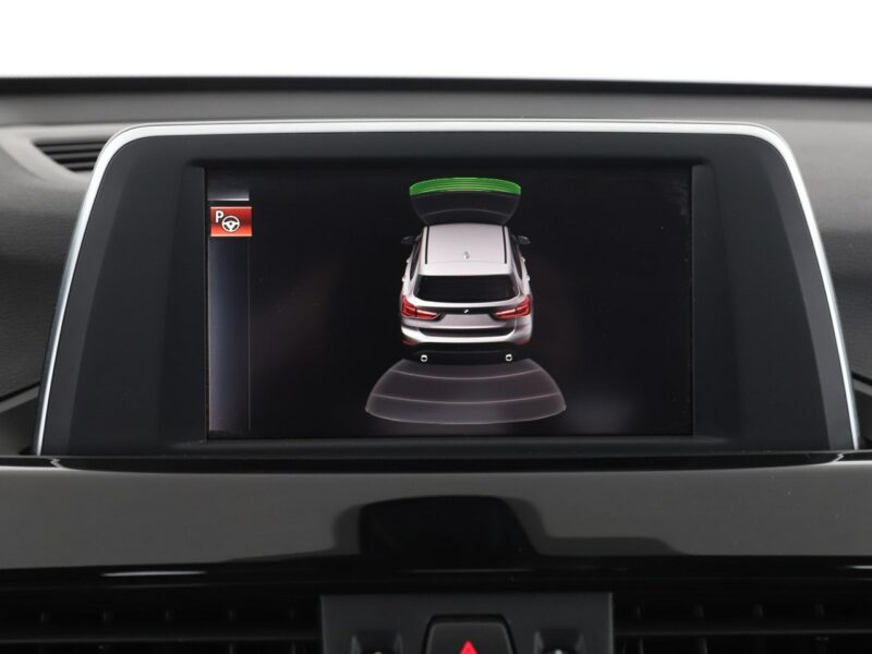BMW X1 4x4 automat full LED sportowe fotele półksóra navi czujniki parkowania II (F48) (2015-)