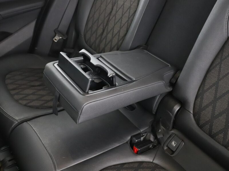 BMW X1 4x4 automat full LED sportowe fotele półksóra navi czujniki parkowania II (F48) (2015-)