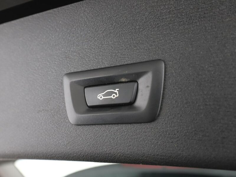 BMW X1 4x4 automat full LED sportowe fotele półksóra navi czujniki parkowania II (F48) (2015-)