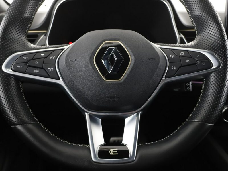 Renault Arkana hybryda niski przebieg navi kamera360 FullLED ACC grzane fotele