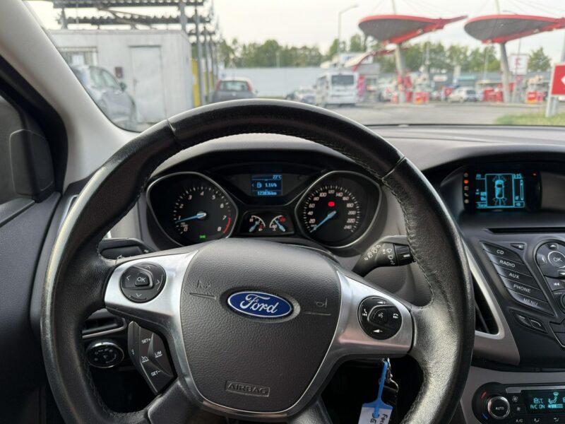 Ford Focus Zamień swoje auto lub zostaw w rozliczeniu 123tyś/km Mk3 (2010-2018)