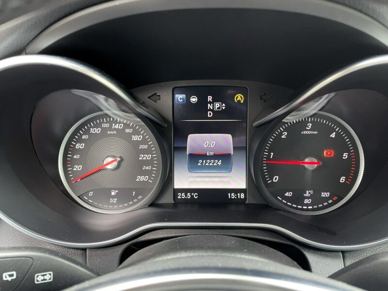 Mercedes C 250 4-Matic, LED, HAK,Asystenci,Martwe Pole,Burmester,MultiBeam,Keyless GO W205 (2014-2021)