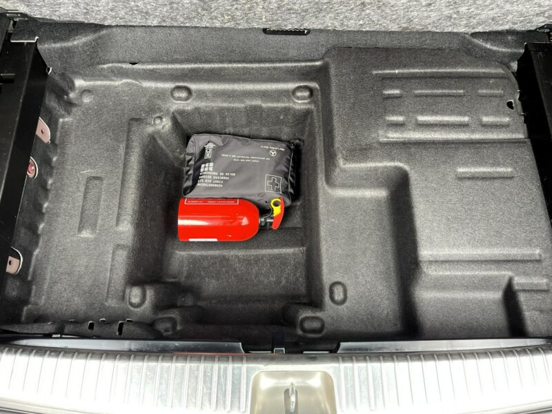 Mercedes C 250 4-Matic, LED, HAK,Asystenci,Martwe Pole,Burmester,MultiBeam,Keyless GO W205 (2014-2021)
