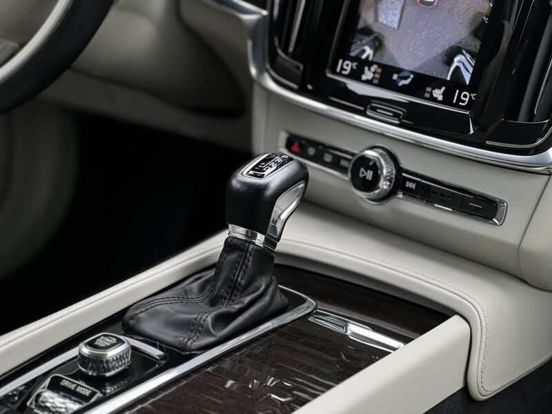 Volvo V90 Salon Polska Poleasingowy I właściciel Serwis ASO VAT 23% Bezwypadkowy