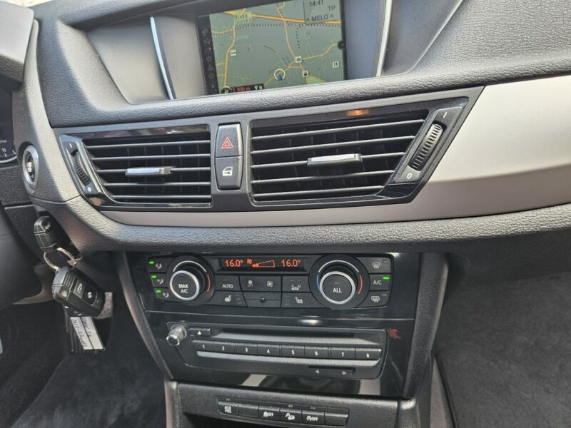 BMW X1 4x4 / Nawigacja / Podgrzewane fotele / Klimatronik I (E84) (2009-2015)