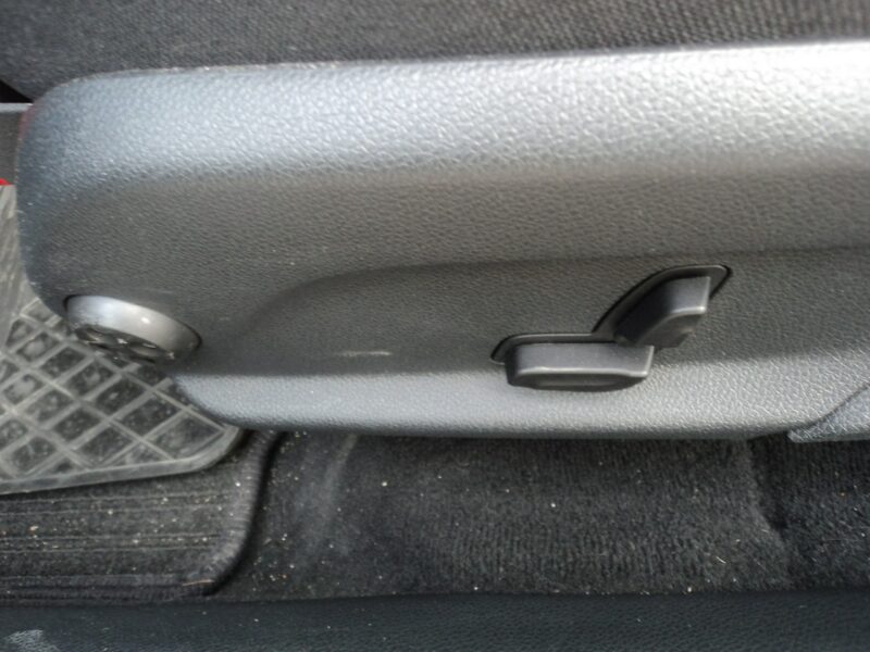 Mercedes C 200 sprzedam nowego MERCEDESA C-200 4Matic 184KM salon polska malutki prze W205 (2014-2021)