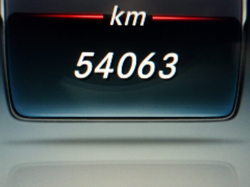 Mercedes C 200 sprzedam nowego MERCEDESA C-200 4Matic 184KM salon polska malutki prze W205 (2014-2021)