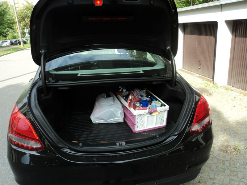 Mercedes C 200 sprzedam nowego MERCEDESA C-200 4Matic 184KM salon polska malutki prze W205 (2014-2021)