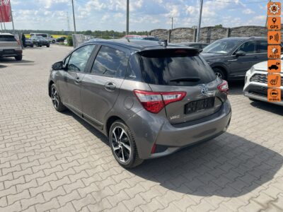 Toyota Yaris Selection Hybryda Automat Klimatronik Kamera 100KM III (2011-2019)