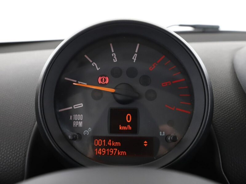 Mini Countryman Cooper D Chili Klimatronik Tempomat Nawigacja Sportsitze Bluetooth PDC