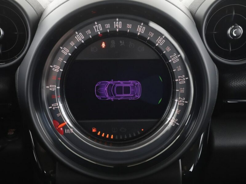 Mini Countryman Cooper D Chili Klimatronik Tempomat Nawigacja Sportsitze Bluetooth PDC