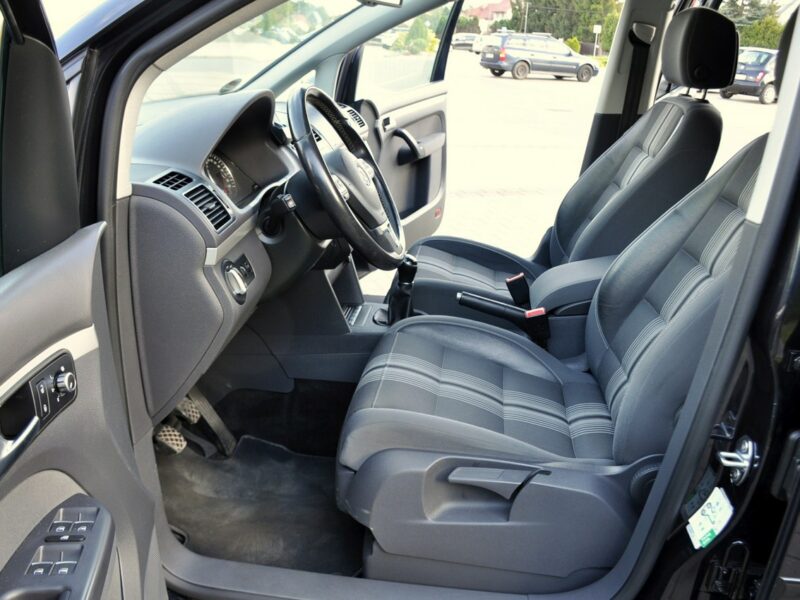 Volkswagen Touran 2.0TDI(140KM)*Lift*Xenon*Led*Duża Navi*7-Foteli*Match*Reling*Alu16"ASO II (2010-2015)