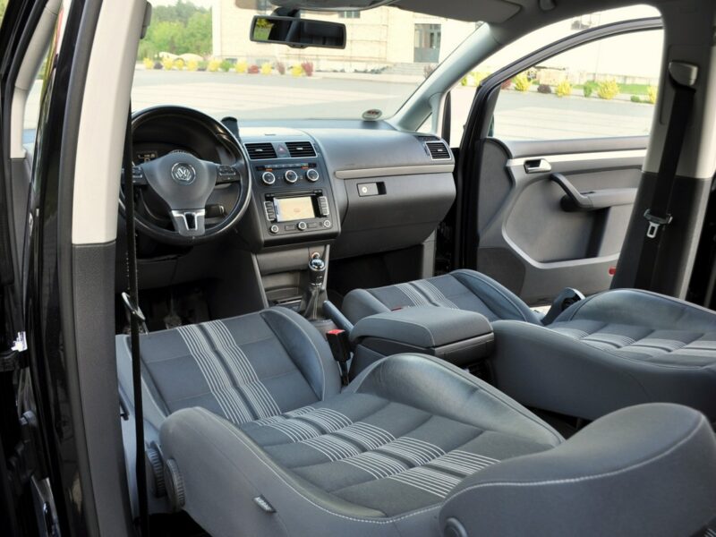 Volkswagen Touran 2.0TDI(140KM)*Lift*Xenon*Led*Duża Navi*7-Foteli*Match*Reling*Alu16"ASO II (2010-2015)