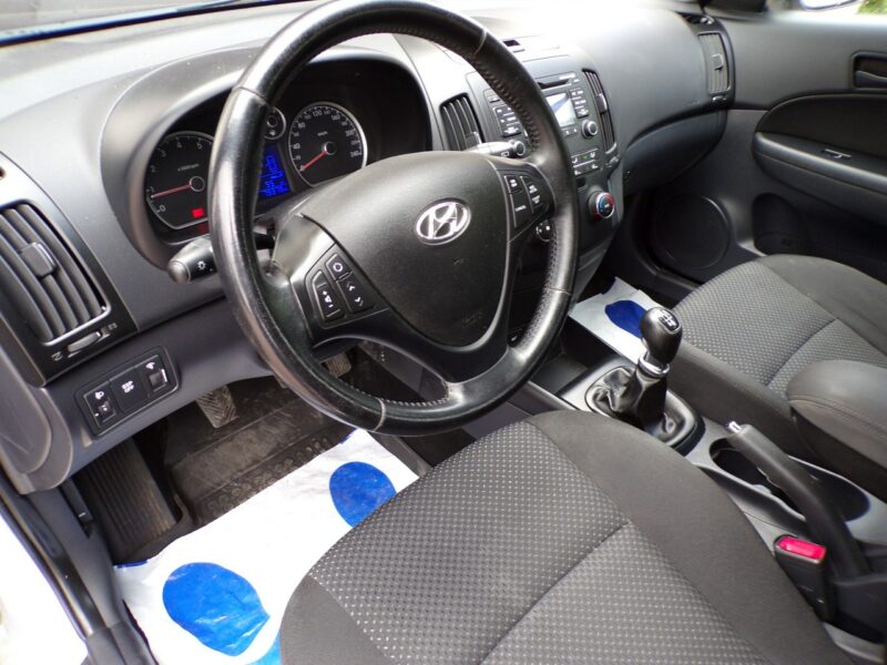 Hyundai i30 Lift /Gwarancja / 1,4 /109KM /79000km /2011r I (2002-2013)