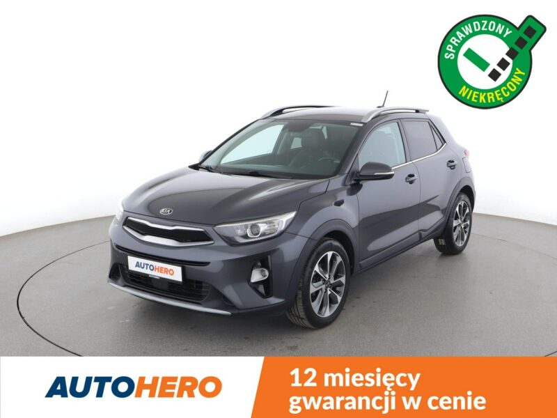 Kia Stonic klima auto kamera i czujniki parkowania kolorowe wnętrze grzane fotele