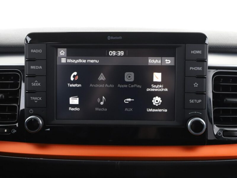Kia Stonic klima auto kamera i czujniki parkowania kolorowe wnętrze grzane fotele