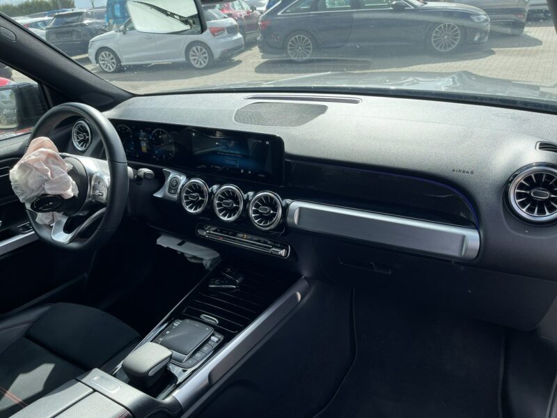 Mercedes GLB AMG line Podgrzewanie Skóra Virtual cockpit Hak 224KM