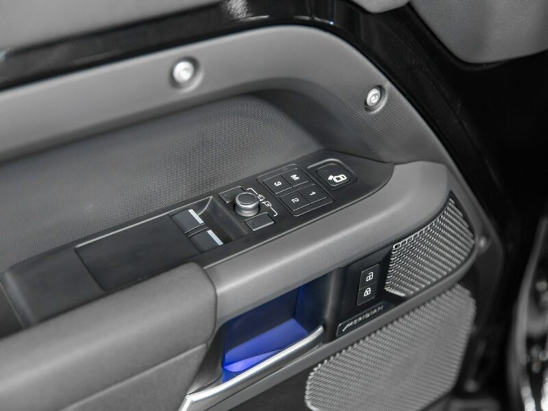 Land Rover Defender 90 3.0D X-Dynamic SE. Lodówka. Pneumatyka. Hak. Panorama. FV23%. IV (2019-)