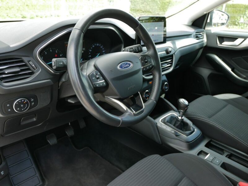 Ford Focus 1.0 E-Boost 125KM Kombi -Navi -Asystenci jazdy -Zobacz Mk4 (2018-)