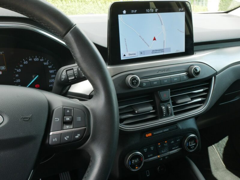 Ford Focus 1.0 E-Boost 125KM Kombi -Navi -Asystenci jazdy -Zobacz Mk4 (2018-)