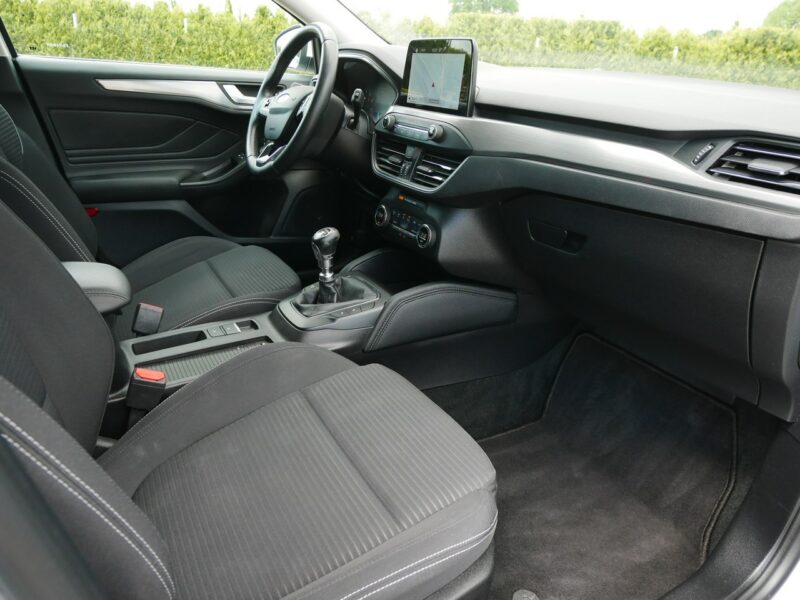 Ford Focus 1.0 E-Boost 125KM Kombi -Navi -Asystenci jazdy -Zobacz Mk4 (2018-)