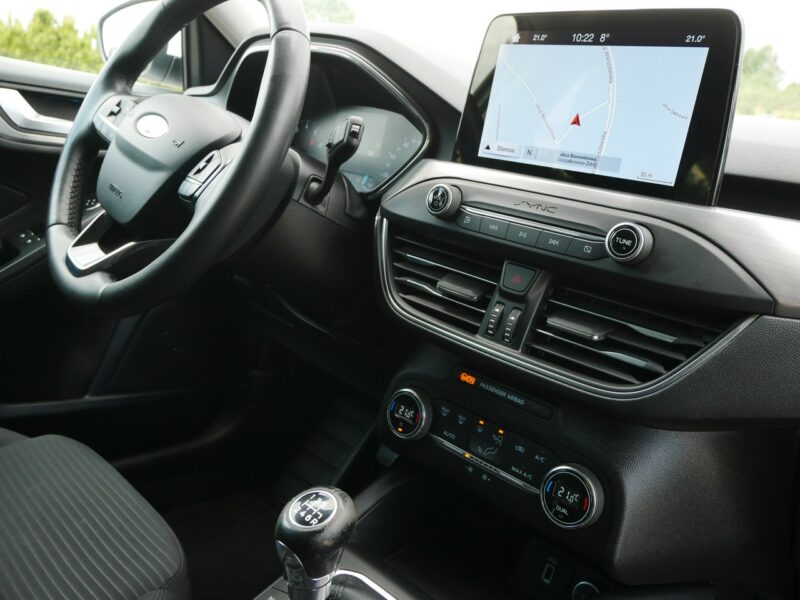 Ford Focus 1.0 E-Boost 125KM Kombi -Navi -Asystenci jazdy -Zobacz Mk4 (2018-)