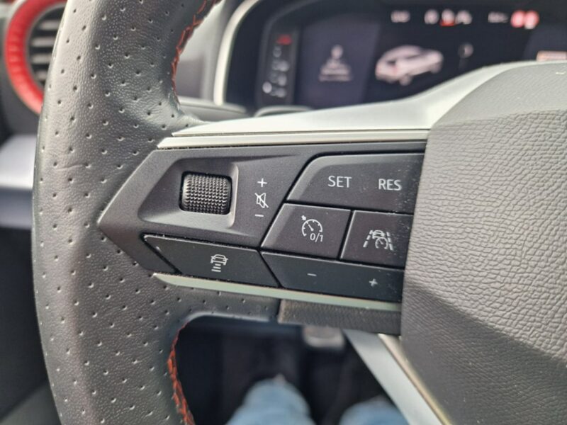 Seat Arona 1.0 Benzyna 110 KM, FR-Line, DSG, Full LED, Virtual Kokpit, Kamera