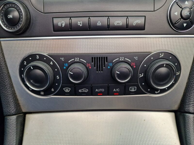 Mercedes CLK 350 3.5 Benzyna V6 272 KM, Skóra, Automat, Łopatki, Alufelgi AMG, EL. Dach W209 (2002-)