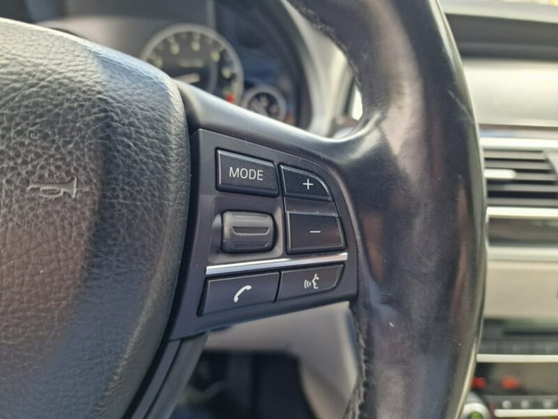 BMW 5GT 3.0 Benzyna 306 KM, Automat, Kamera, Navi, LED, Bluetooth, Skóra, Alu F10 (2009-2017)