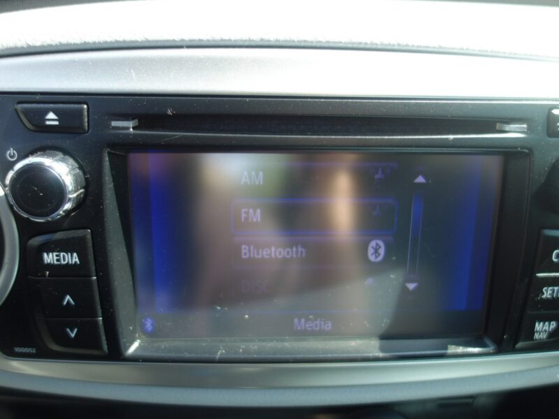 Toyota Yaris Nowa Bateria Stan Bdb III (2011-2019)
