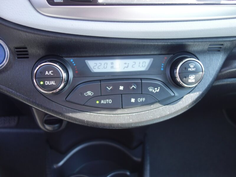 Toyota Yaris Nowa Bateria Stan Bdb III (2011-2019)