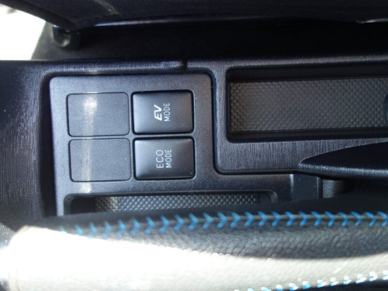 Toyota Yaris Nowa Bateria Stan Bdb III (2011-2019)