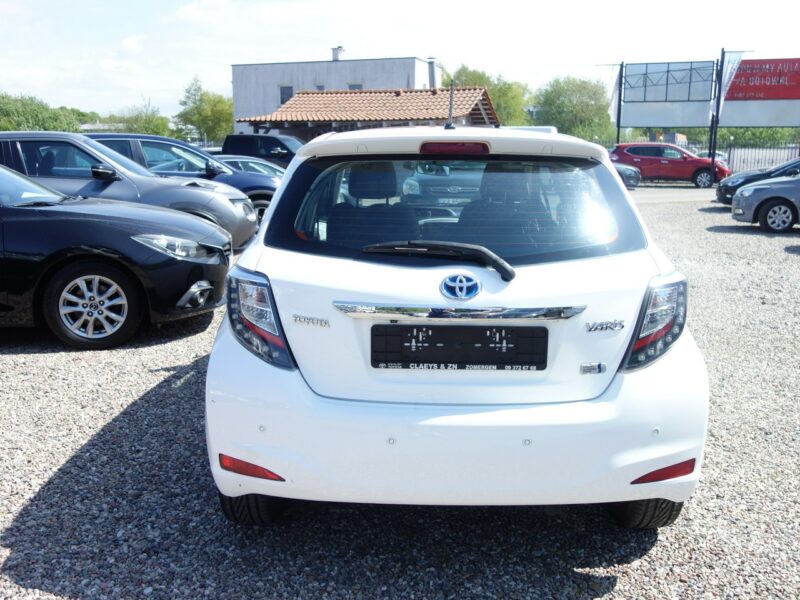 Toyota Yaris Nowa Bateria Stan Bdb III (2011-2019)
