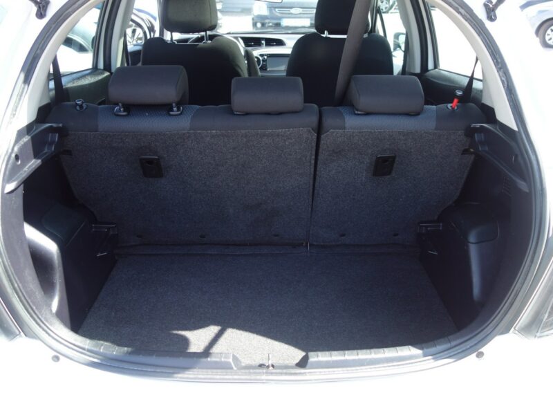 Toyota Yaris Nowa Bateria Stan Bdb III (2011-2019)