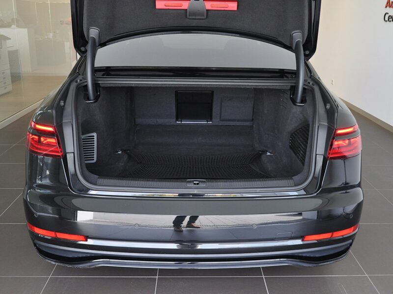 Audi A8 50TDI V6 Quattro SlineInterieur B&O MatrixHD Oled TempopmatACC Hak D5 (2017-)