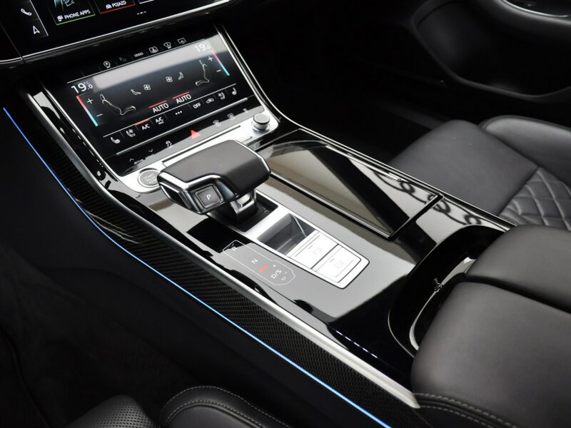 Audi A8 50TDI V6 Quattro SlineInterieur B&O MatrixHD Oled TempopmatACC Hak D5 (2017-)