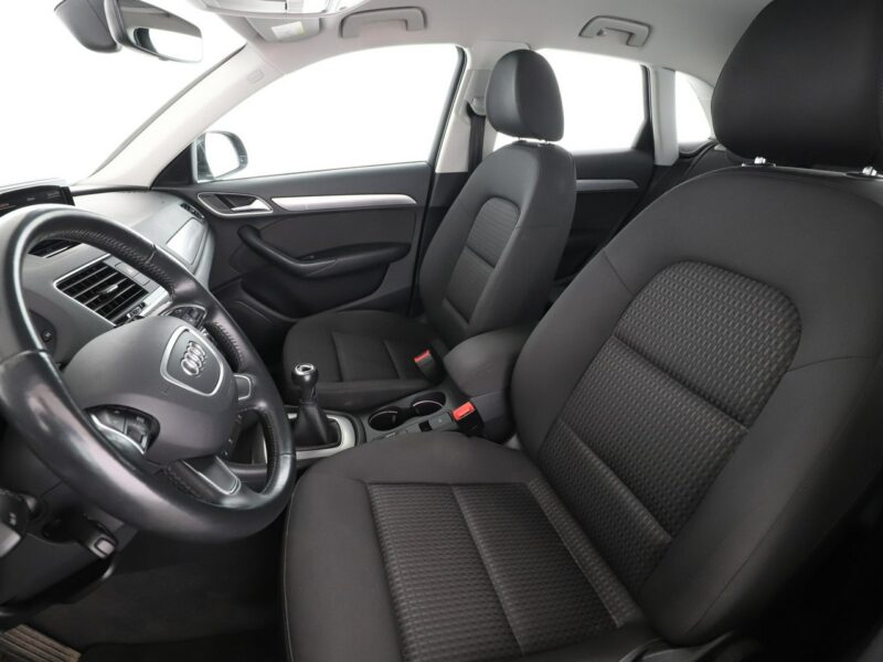 Audi Q3 1.4 TFSI Design Climatronic Tempomat Nawigacja Grzane Fotele Xenon PDC I (2011-2018)