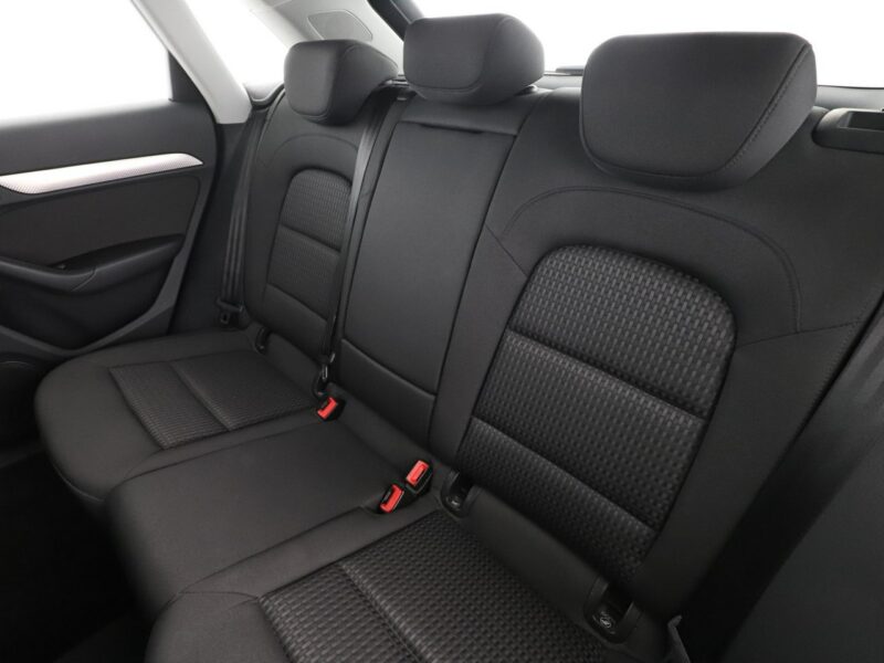 Audi Q3 1.4 TFSI Design Climatronic Tempomat Nawigacja Grzane Fotele Xenon PDC I (2011-2018)