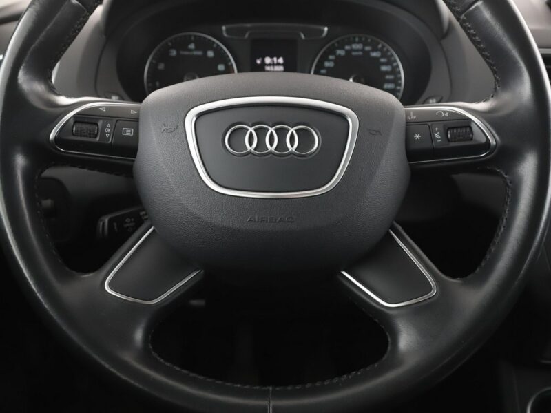 Audi Q3 1.4 TFSI Design Climatronic Tempomat Nawigacja Grzane Fotele Xenon PDC I (2011-2018)