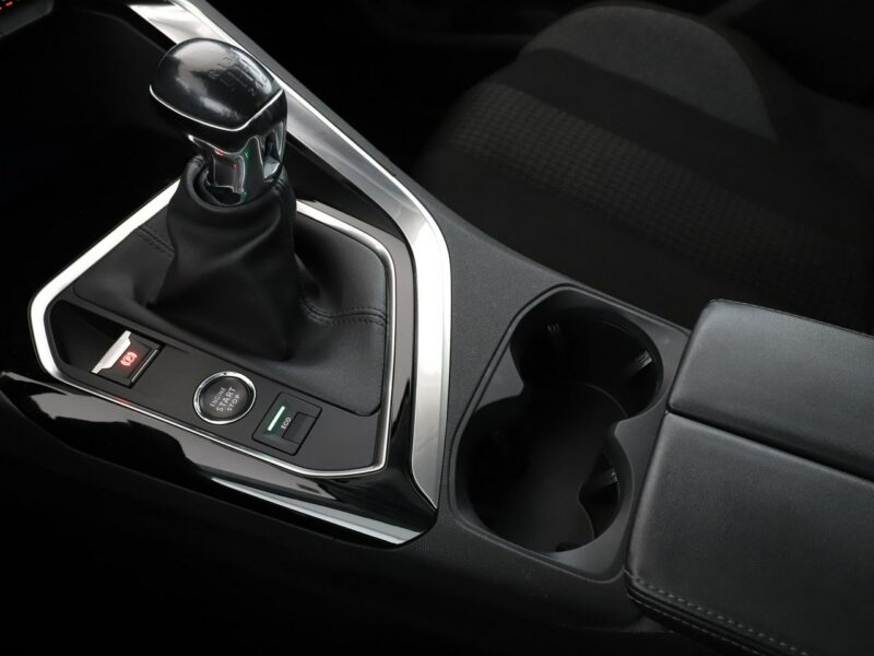 Peugeot 3008 Active Pack kamera navi grzane fotele LED tempomat II (2016-)