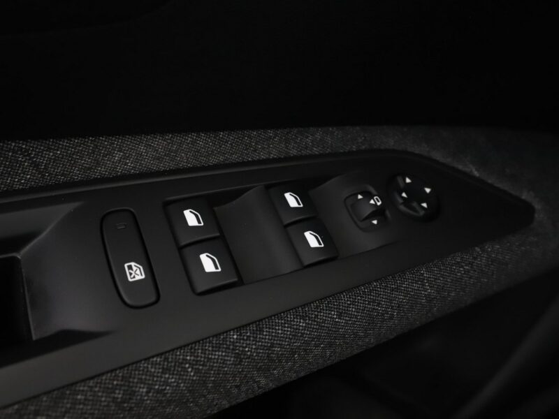 Peugeot 3008 Active Pack kamera navi grzane fotele LED tempomat II (2016-)