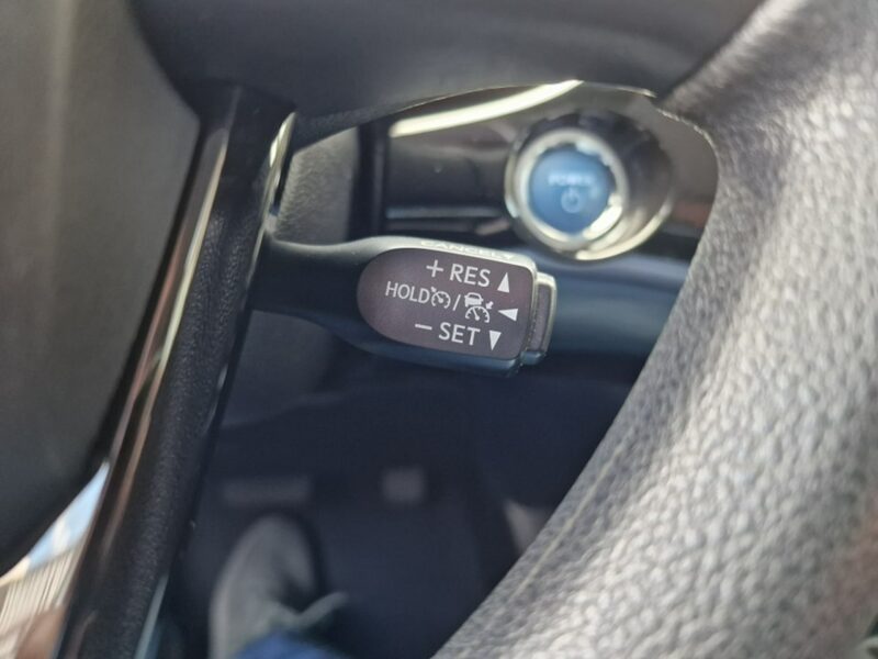 Toyota Prius 1.8 Hybryda 122 KM, Kamera, Bluetooth, Automat, Full LED, Klima, Alu V (2015-)