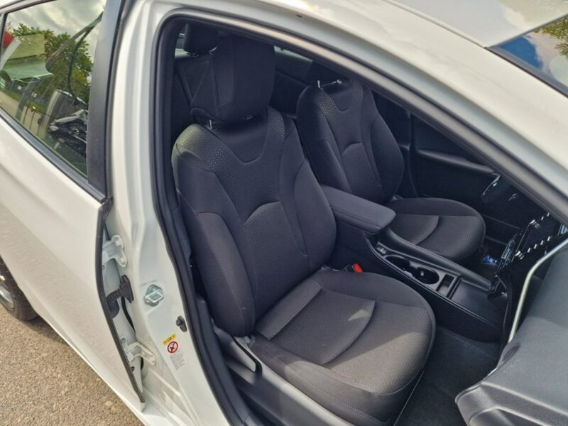 Toyota Prius 1.8 Hybryda 122 KM, Kamera, Bluetooth, Automat, Full LED, Klima, Alu V (2015-)