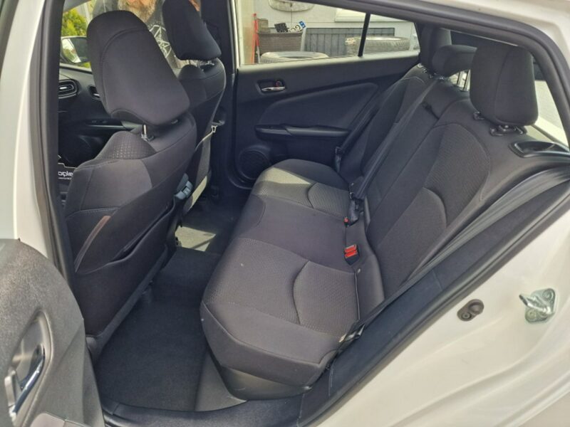 Toyota Prius 1.8 Hybryda 122 KM, Kamera, Bluetooth, Automat, Full LED, Klima, Alu V (2015-)