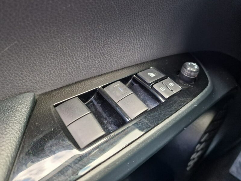 Toyota Prius 1.8 Hybryda 122 KM, Kamera, Bluetooth, Automat, Full LED, Klima, Alu V (2015-)