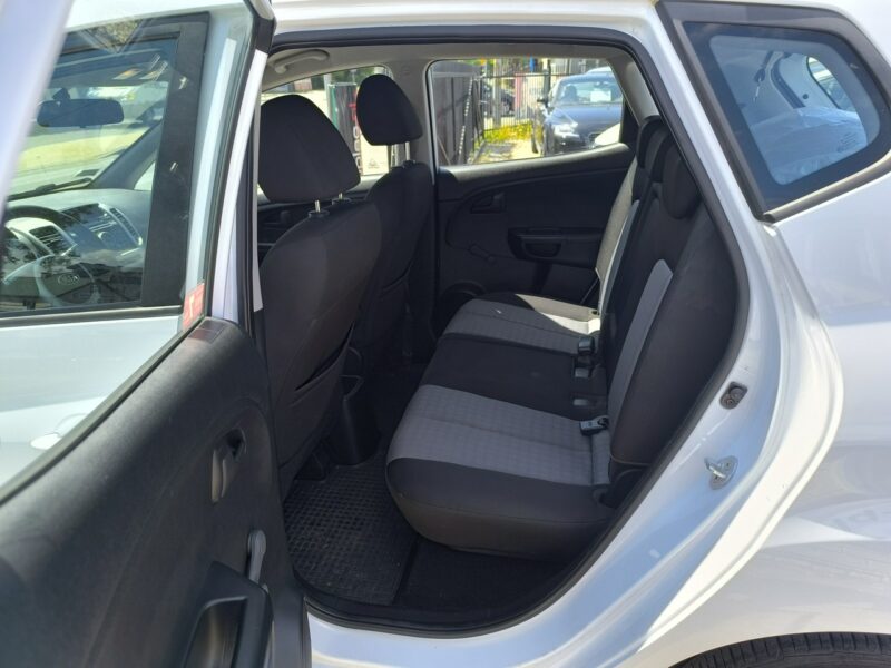 Kia Venga 1.4i 16V 90KM Salon Polska