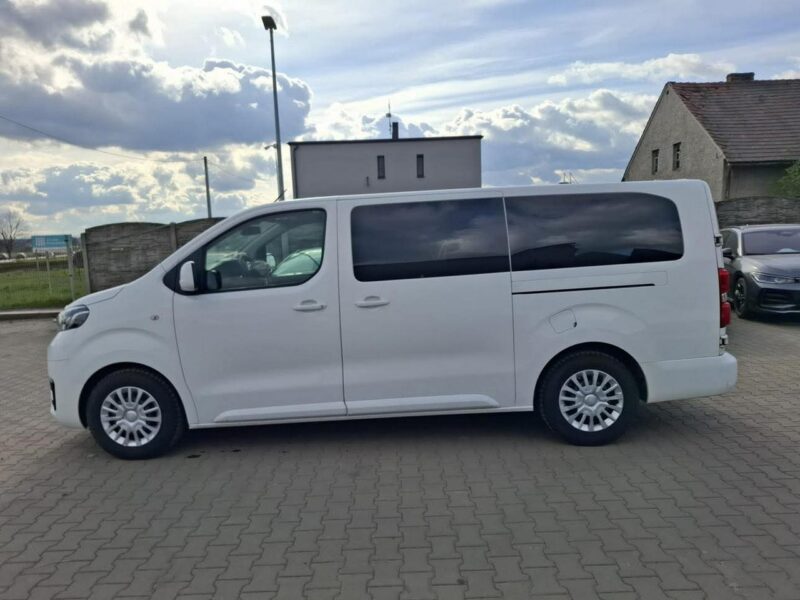 Toyota Proace Verso 8 osobowy Parktronik Hak