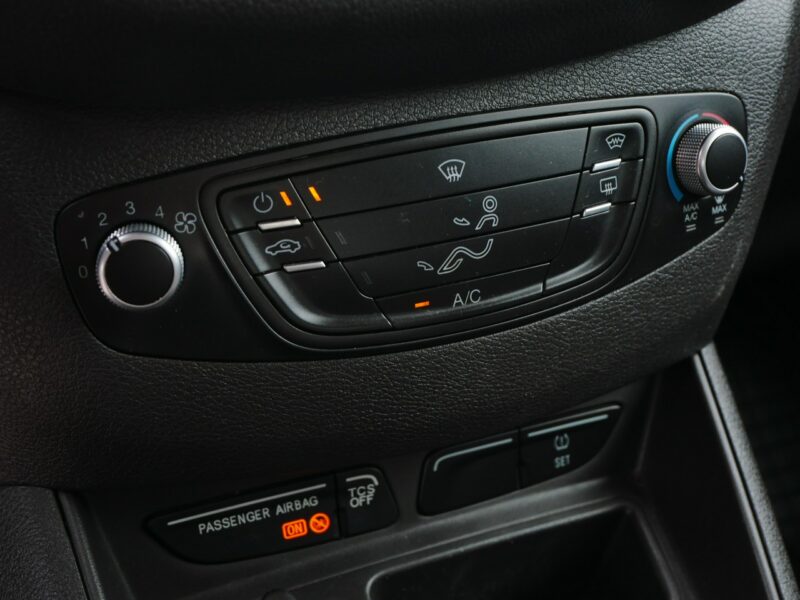 Ford Transit Courier 1.0 E-Boost 100KM [Eu6] Krajowy -1 Wł -Serwis ASO - VAT 23% Brutto