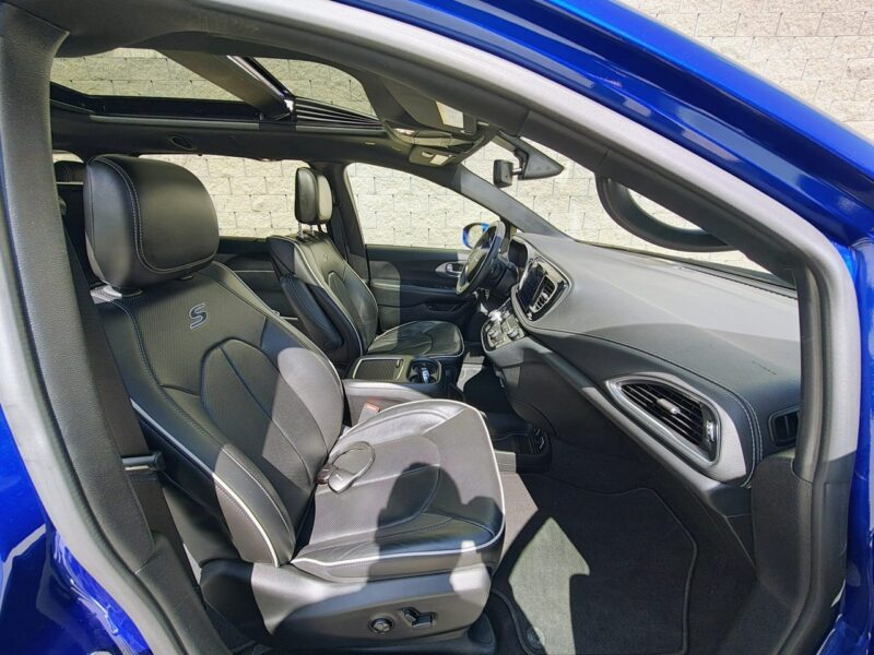 Chrysler Pacifica