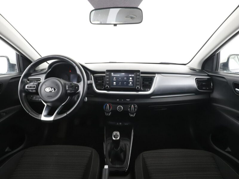 Kia Stonic klima tempomat kamera PDC Bluetooth LED